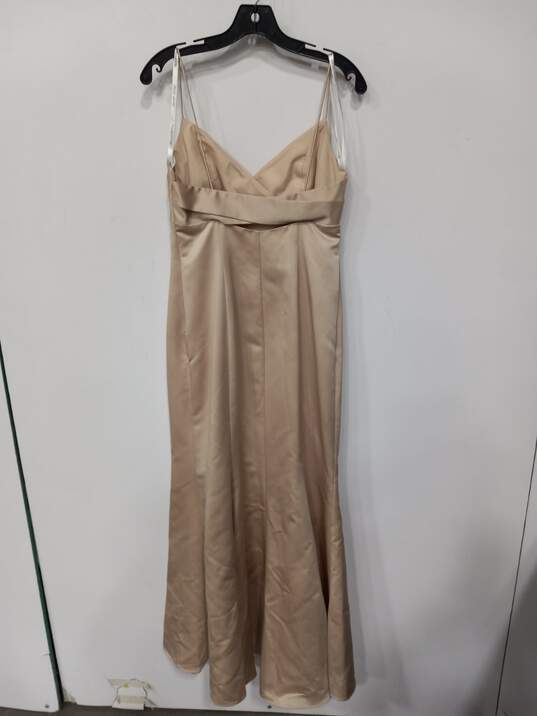 Women's David's Bridal Empire Waist Trumpet Skirt Formal Dress Sz 8 image number 2