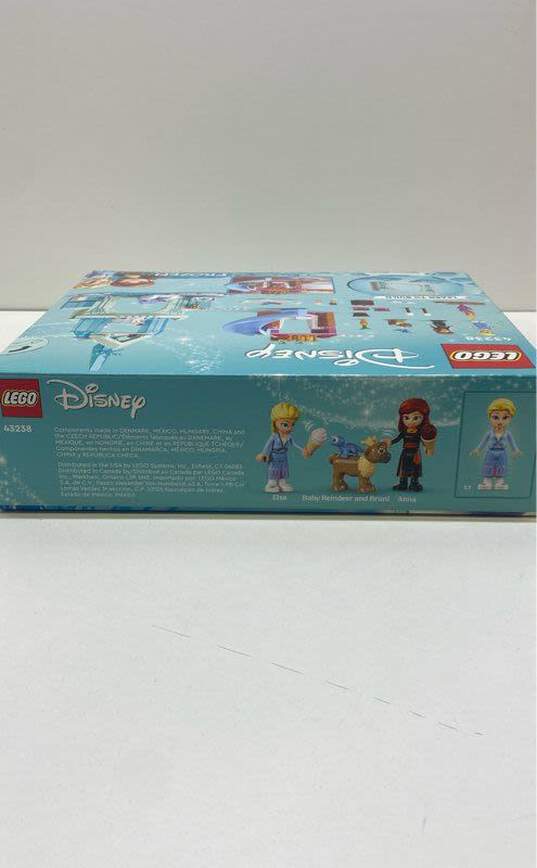 Lego Elsa's Frozen Castle 43238 image number 4