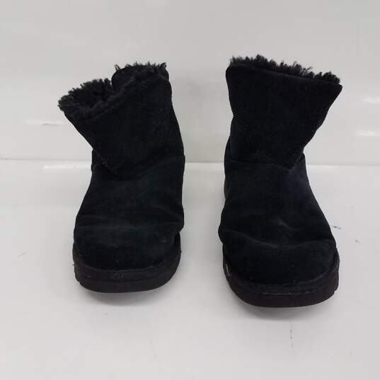 UGG Classic Mini Twist Bootie In Black Size 8 image number 3