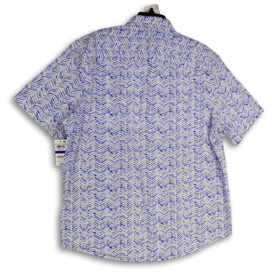 NWT Mens White Blue Chevron Short Sleeve Collared Button-Up Shirt Size XL image number 2