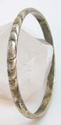 Vintage Kalo 925 Hand Wrought Tiered Accents Oval Bangle Bracelet 28.2g image number 2