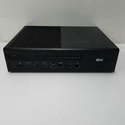 Xbox One 1TB Console only alternative image