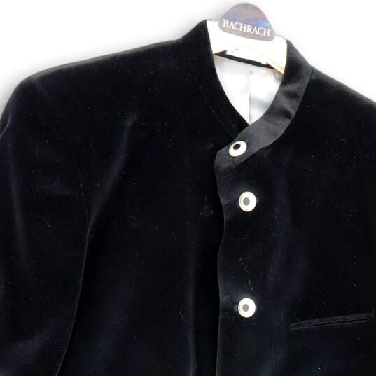 Mens Black Velvet Long Sleeve Collared Pockets Six Button Blazer Size 42R image number 3