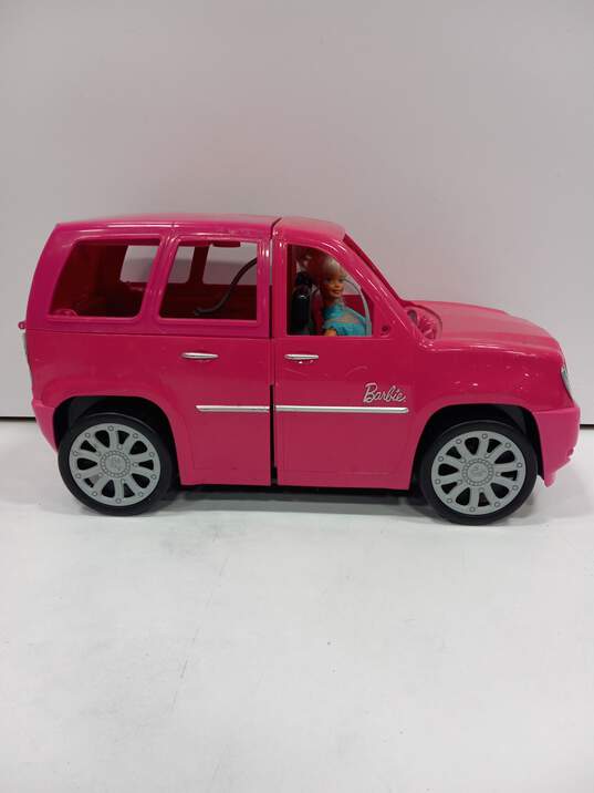 Mattel Barbie Pink Ultimate Expandable Cadillac Limo & Doll image number 4