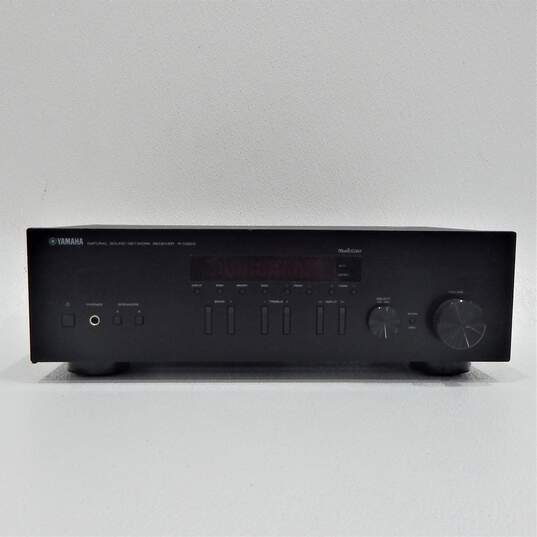 Yamaha R-N303 Network Stereo Receiver image number 2