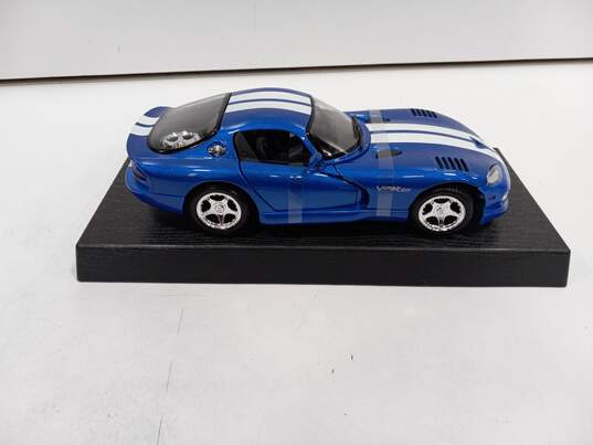 Maisto Special Edition Dodge Viper 1:18 image number 4