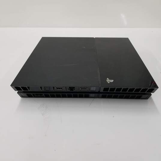Sony PlayStation 4 CUH-1001A image number 2