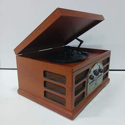 Crosley Record Player/Radio alternative image