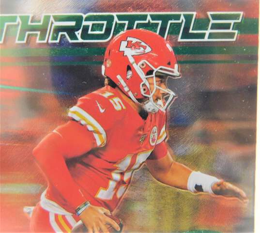 2020 Patrick Mahomes Donruss Elite Full Throttle Green Kansas City Chiefs image number 3