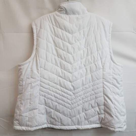White fleece lined puffer zip vest women's 3X plus nwt image number 2