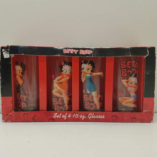 Lot of Betty Boop Collectibles image number 5