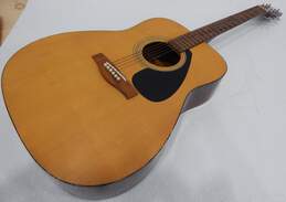 Yamaha Brand F-310 Model Wooden Acoustic Guitar (Parts and Repair) alternative image