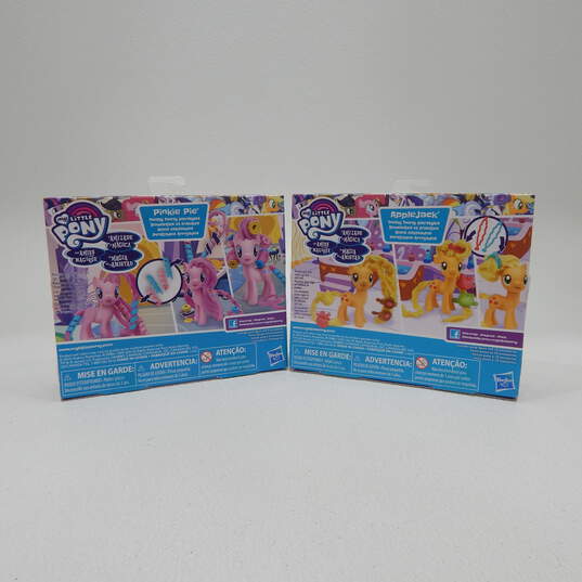 My Little Pony The Movie Twisty Twirly Hairstyles Applejack And Pinkie Pie Playset Hasbro image number 2