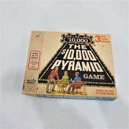 VTG 1974 The $10000 Pyramid 3rd Edition Board Game by Milton Bradley
