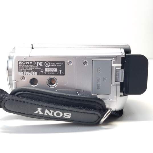 Sony Handycam DCR-SR68 80GB Hard Disk Drive Camcorder image number 8