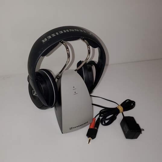 Untested Over-The-Ear Headphones HDR 120 P/R image number 2