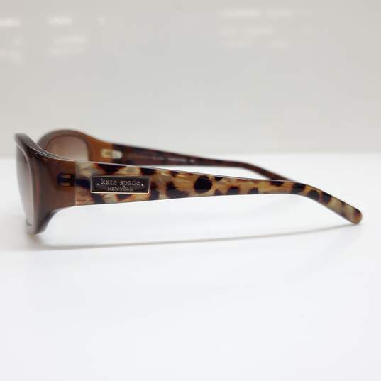 AUTHENTICATED KATE SPADE 'DEE/S' LEOPARD TEMPLE SUNGLASSES image number 3