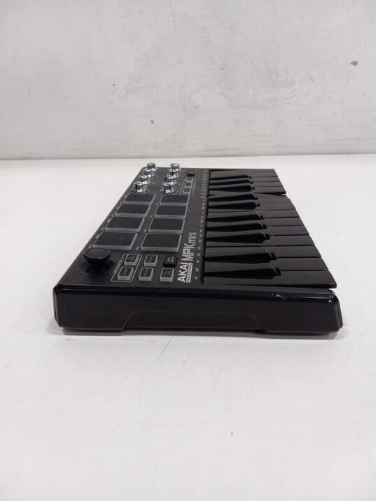 Akai Professional MPK Mini Compact Keyboard & Pad Controller image number 5