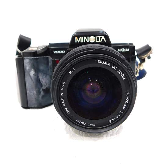 Minolta Maxxum 7000 35mm AF SLR w/ 2 Lens image number 2