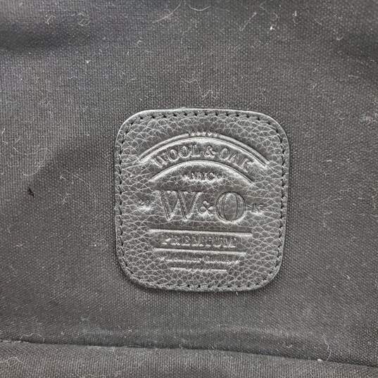 Wool and Oak Black 6-in-1 Duffle Sport Water Resistant Backpack image number 4