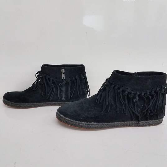 Ugg Shenendoah Black Shoes Size 9.5 image number 2