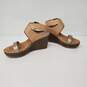 Donald J. Pliner WM's Beige Cork Platform Sandals Size 7.5 image number 3
