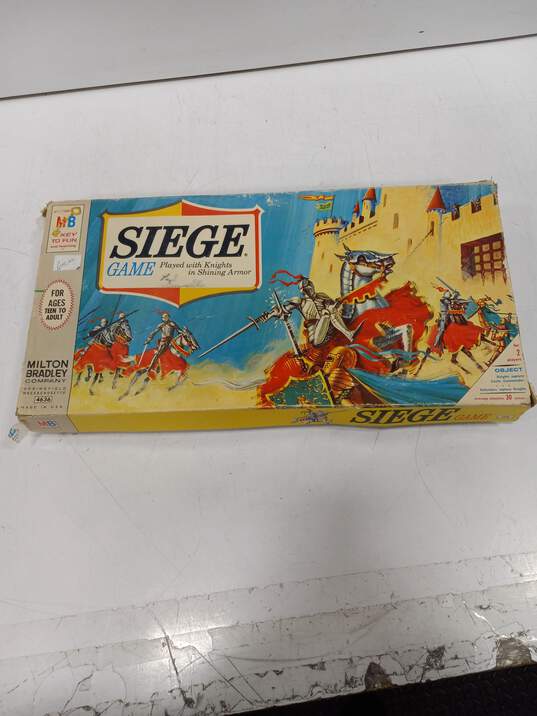 Vintage Siege Board Game image number 4