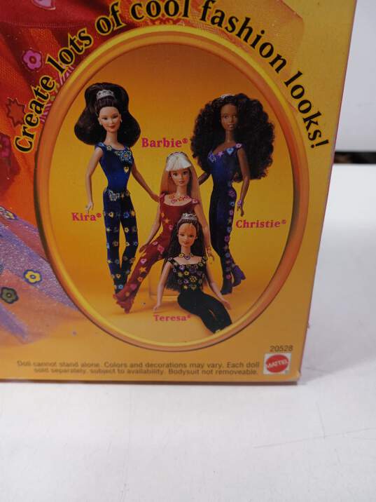 Very Velvet Collectable Barbie in Original Box image number 3