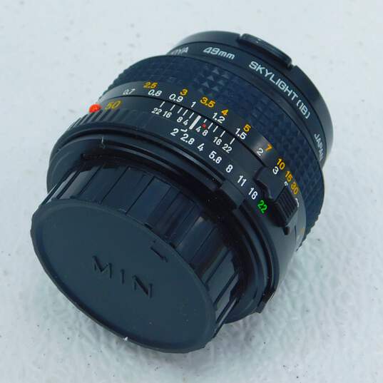VNTG Minolta Brand XG9 Model Film Camera w/ Flash and Lenses image number 12