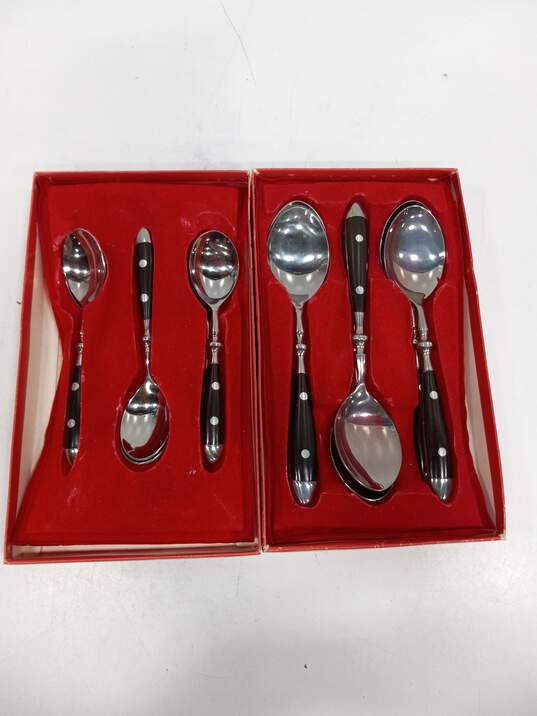 Vintage Pair of Table Wares Stainless Steel Spoons Sets image number 2