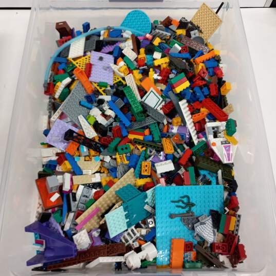 7 lb Bundle of Assorted Lego Bricks image number 2