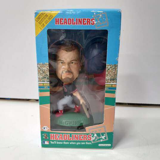 Corinthian Headliners XL Limited Edition McGwire Bobblehead Doll - IOB image number 1
