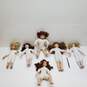 x6 VTG. Assorted Lot 1990s Porcelain Dolls W/Curly Hair Fabric Body Approx. 15 In. L image number 1