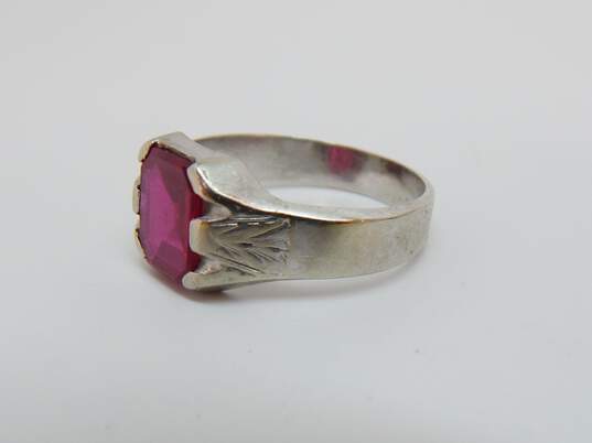 Vintage 10K White Gold Synthetic Ruby Men's Ring 5.8g image number 3