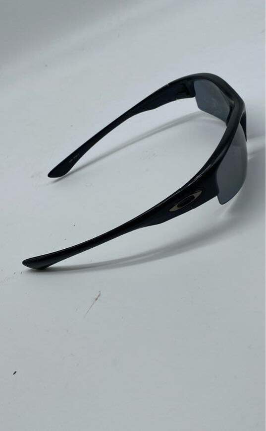 Oakley Black Sunglasses - Size One Size image number 5