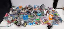 Bundle of 2000's Mixed Fast Food Toys alternative image