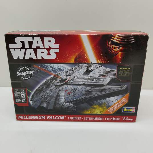 Revell Star Wars Millenium Falcon Plastic Model Kit image number 1