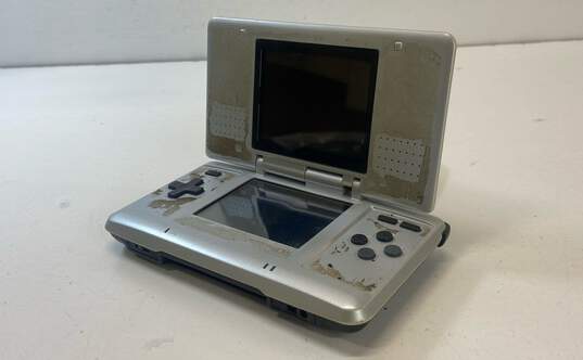 Nintendo DS- Platinum For Parts/Repair image number 2