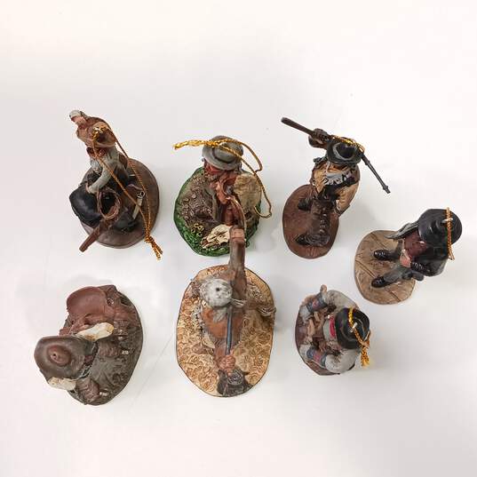 Bundle of 7 Assorted Michael Garman Miniature Collection 2007 Figurines/Ornaments image number 5