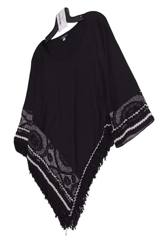 Womens Black White Fringe 3/4 Sleeve Round Neck Poncho Sweater Size Medium image number 3