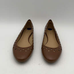 Womens Brown Leather Round Toe Slip-On Fashionable Ballet Flats Size 8.5 alternative image