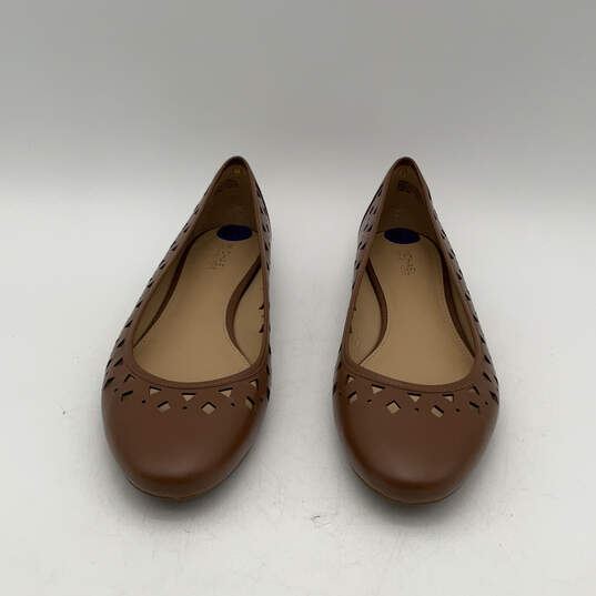 Womens Brown Leather Round Toe Slip-On Fashionable Ballet Flats Size 8.5 image number 2