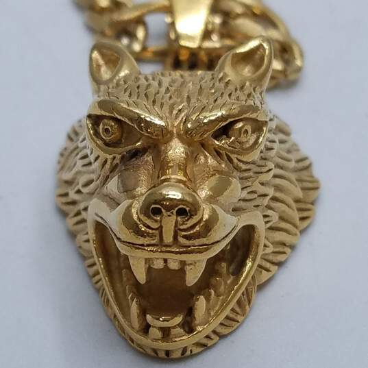 Gold Tone Figaro Chain W/Angry Wolf 24in Pendant Necklace 68.9g image number 5