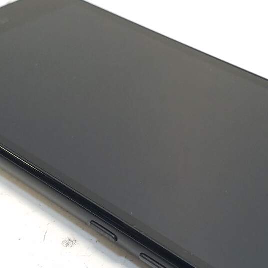 Motorola Moto E6 (16GB) Black image number 2