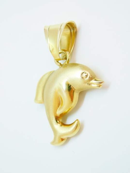 14K Yellow Gold Puffed Dolphin Chunky Pendant 2.4g image number 3