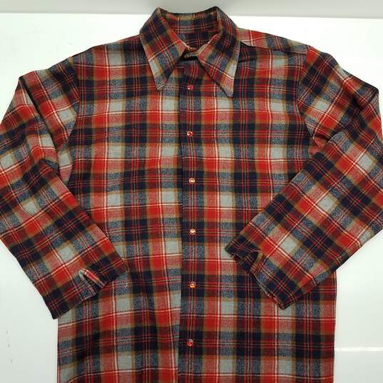 Buy the Men's Vintage Handmade Red Plaid Flannel Size M