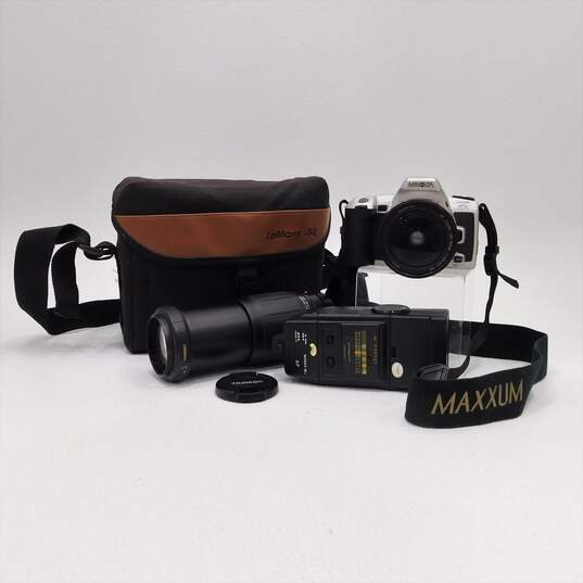 Minolta Maxxum HTsi Plus SLR 35mm Film Camera W/ Lenses Flash & Case image number 1