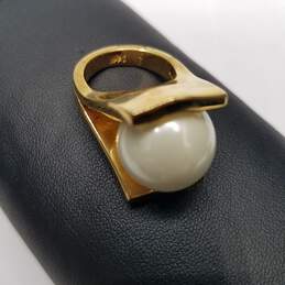 Lele Sadoughi Gold - Tone Pineball Pearl Cocktail Size 6 1/2 Ring 17.5g alternative image