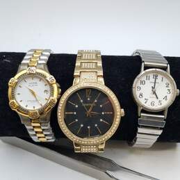 Vintage Unique Ladies Stainless Steel Quartz Watch Collection alternative image