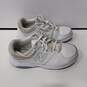 New Balance White Shoes Women's Size 11 (Missing Soles) image number 3